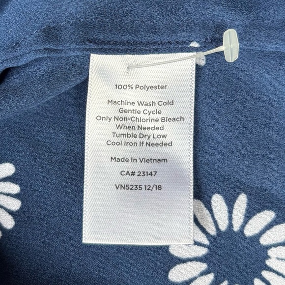 Talbots Navy and White Floral Blouse - Picture 7 of 7